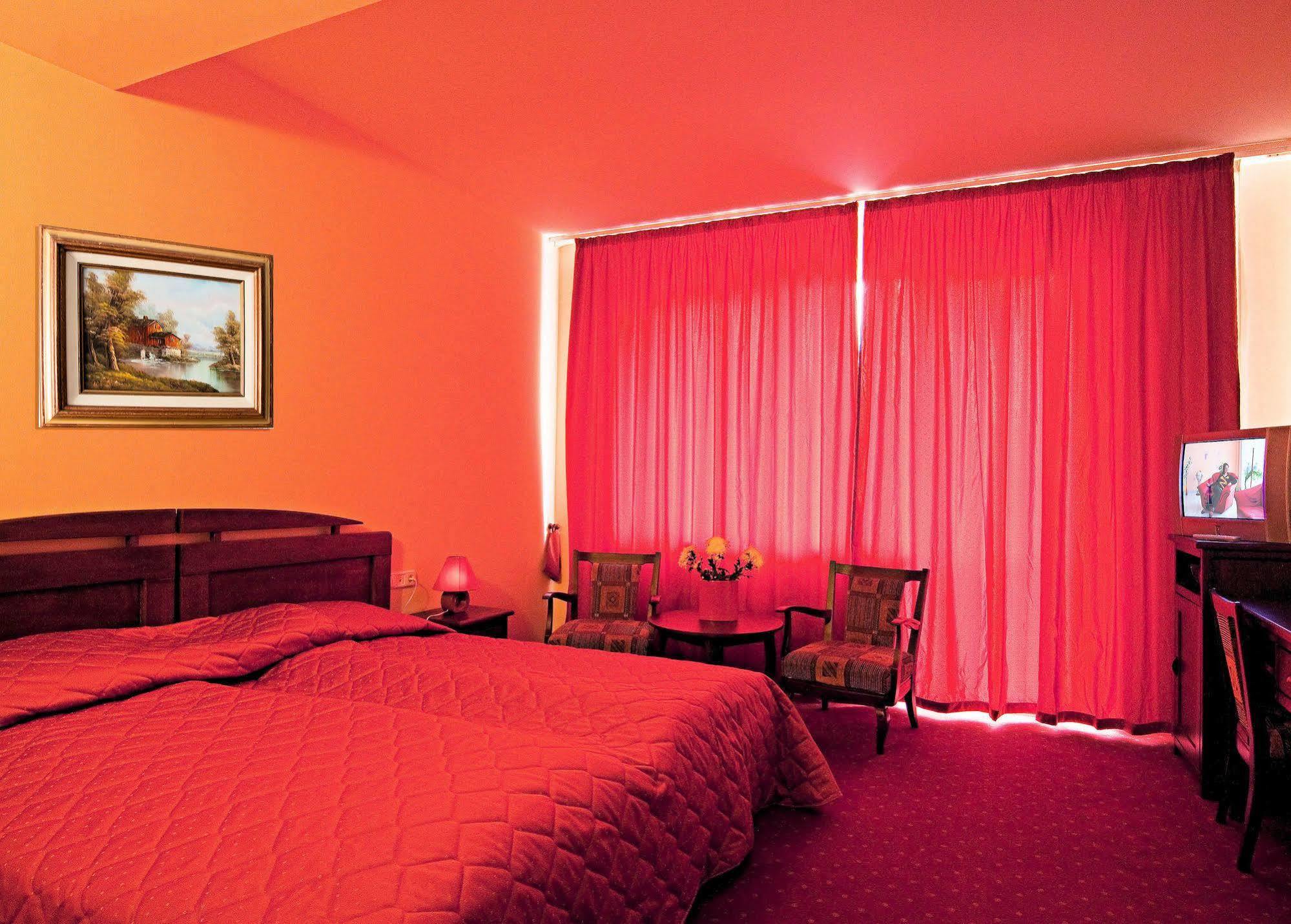 Hotel Floris Cheia  Dış mekan fotoğraf